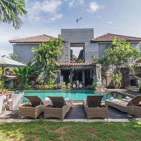 Jimbaran Lestari Hotel & Residences - Spa Extérieur photo